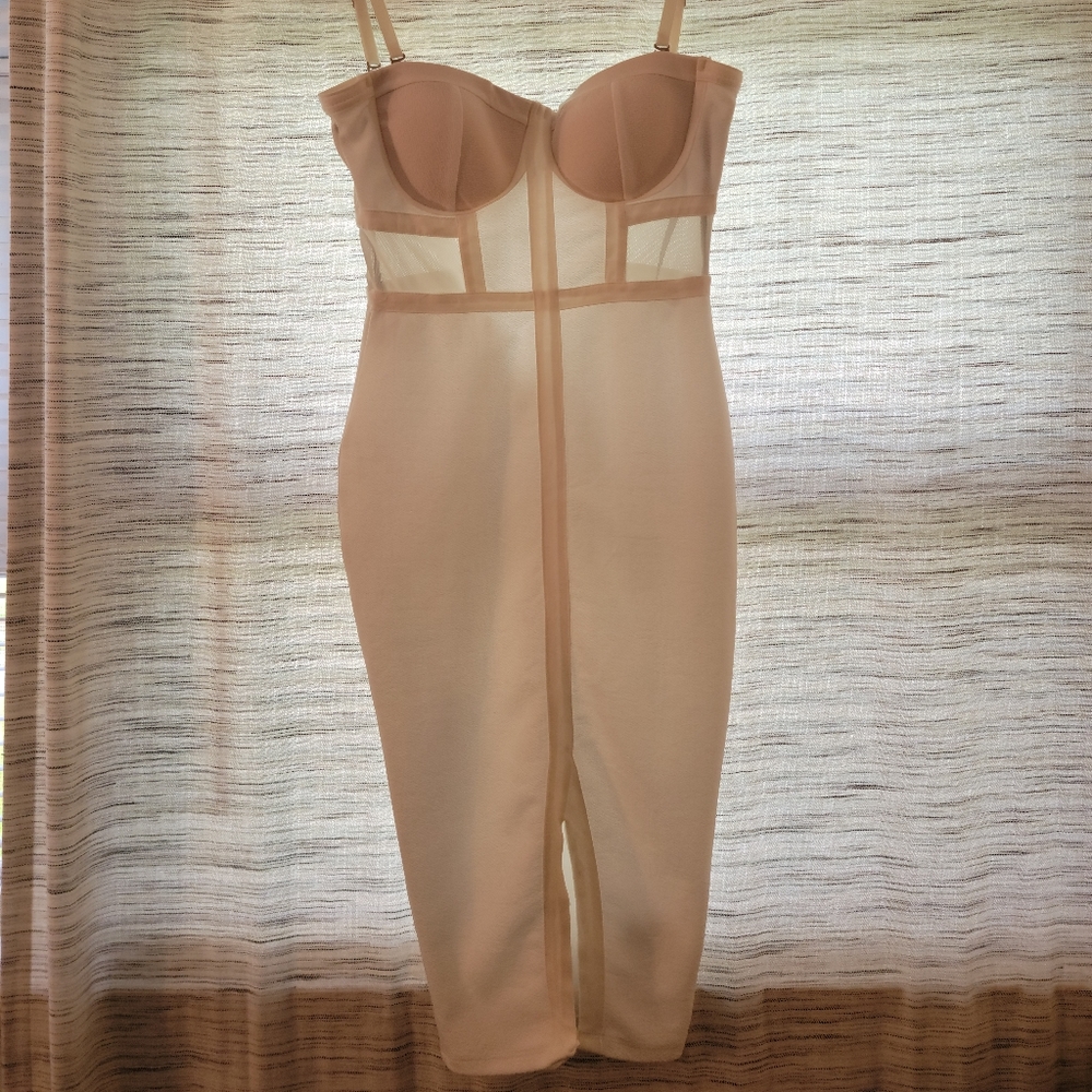 Macys material girl white bodycon midi dress in size small